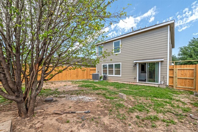 Building Photo - 2723 Piney Lake Ct