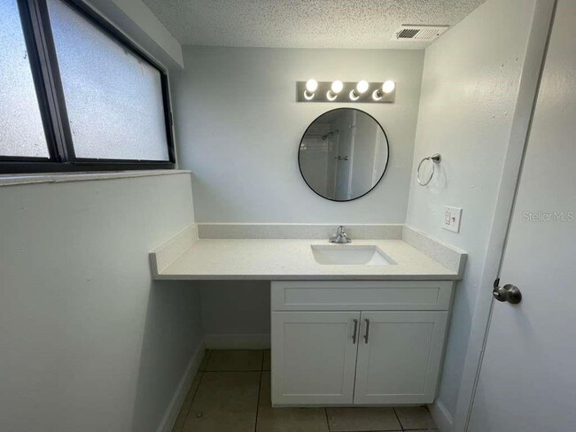 Building Photo - 1108 Bartow Rd