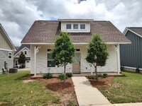 Building Photo - 3553 Esplanade Way