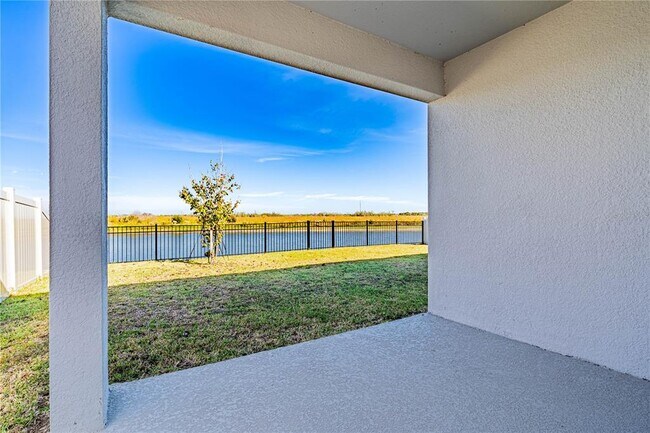 Building Photo - 5920 Catamaran Ave