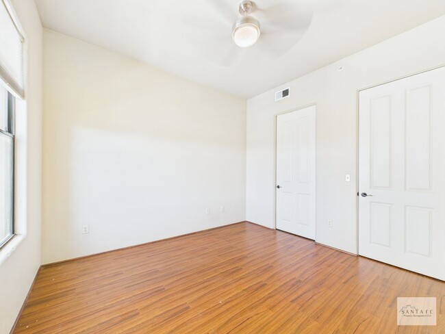 Building Photo - Gorgeous Unfurnished 1 bedroom, 1 bath in ...