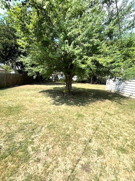 Building Photo - 3929 Trice Ave