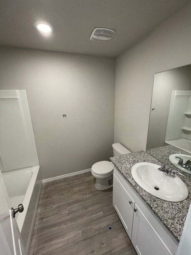 Building Photo - Paloma Subdivision