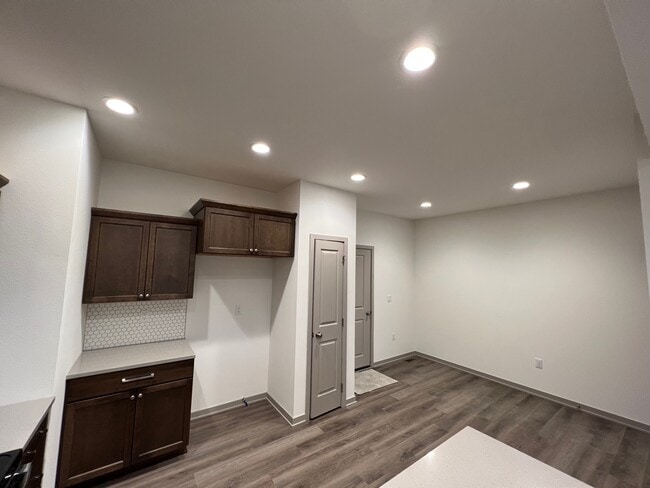 Building Photo - 1953 Warrior Ln