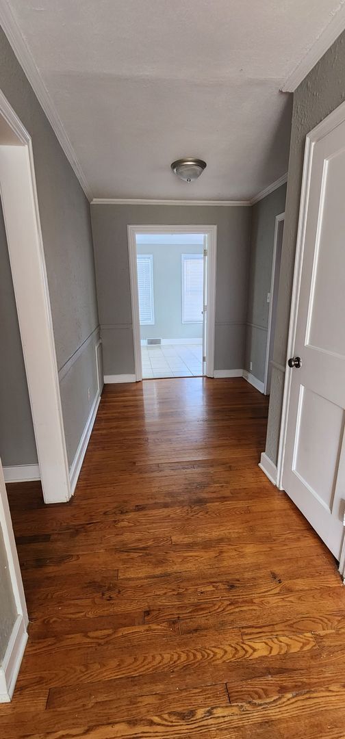 Building Photo - Charming 2-bedroom, 1-bathroom home located in the heart of Kansas City, MO