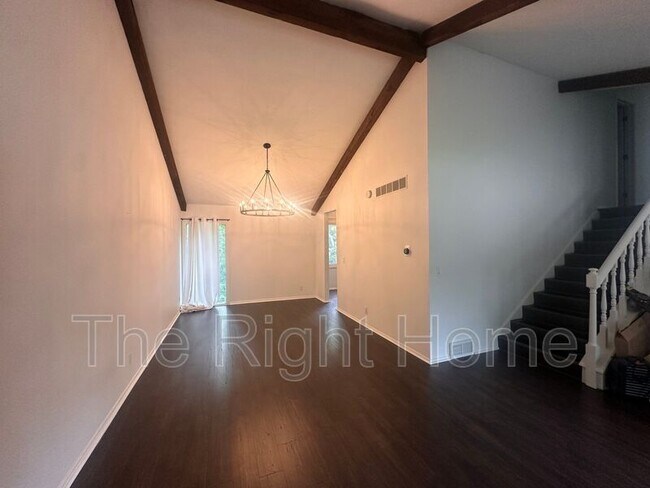 Building Photo - 11736 Quail Dr