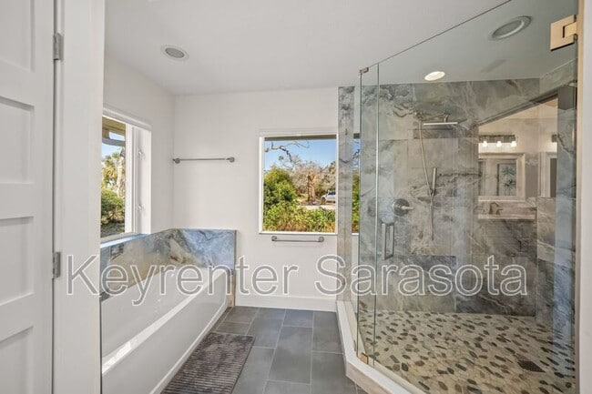 Building Photo - 8560 Heron Lagoon Cir