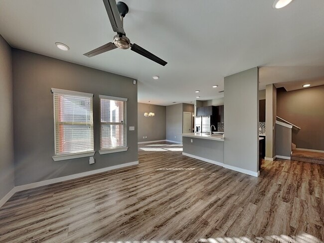 Building Photo - 1553 Fiji St