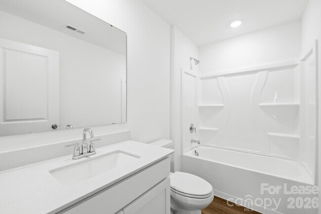 Building Photo - 544 Sand Dunes Dr