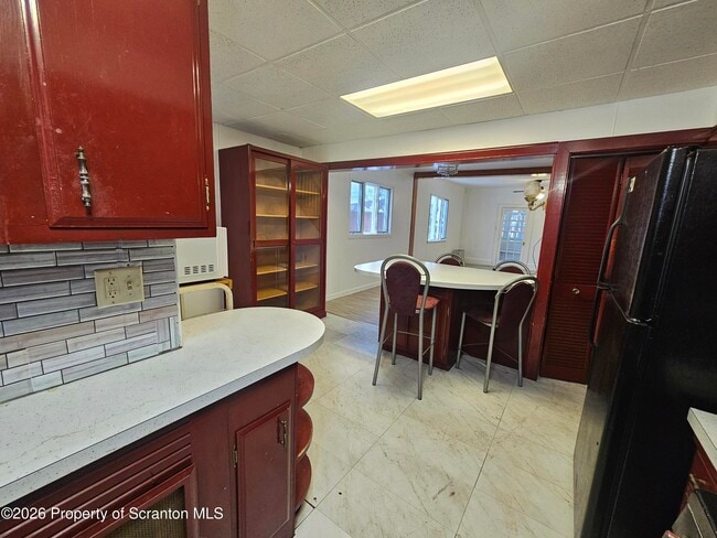 Building Photo - 423 E Lackawanna Ave