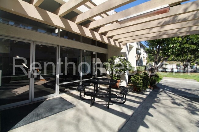 Building Photo - 6275 Rancho Mission Rd