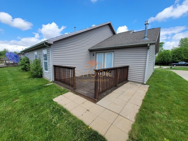 Building Photo - West Lafayette 3 BR Home on Cul-de-sac