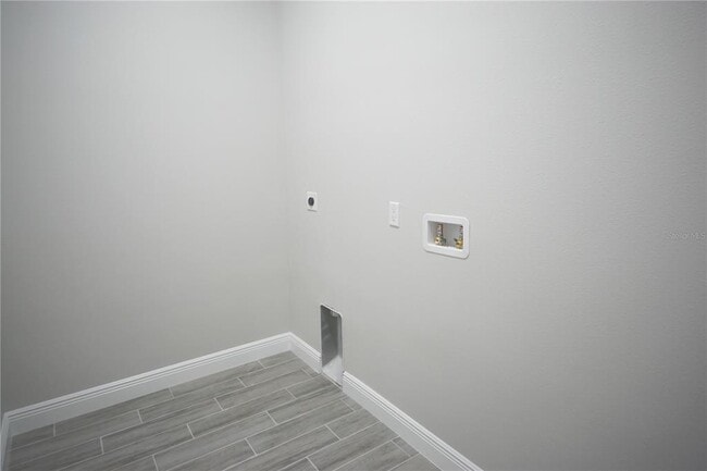 Building Photo - 3732 W Elrod Ave