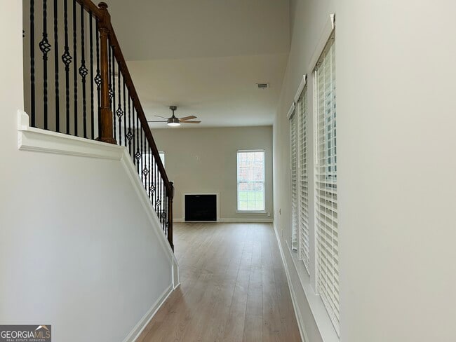 Building Photo - 11 Rockcress Ct