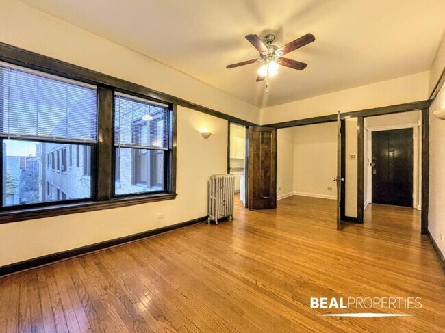 Primary Photo - 1 bedroom in CHICAGO IL 60613