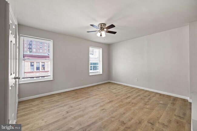 Building Photo - 42 S 19th St
