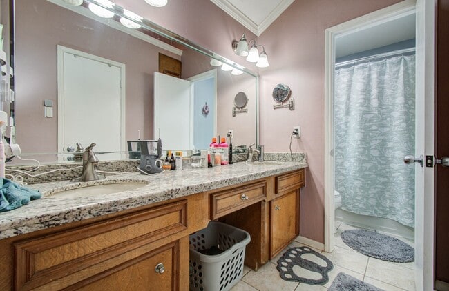 Building Photo - 15035 Felgate Creek Dr