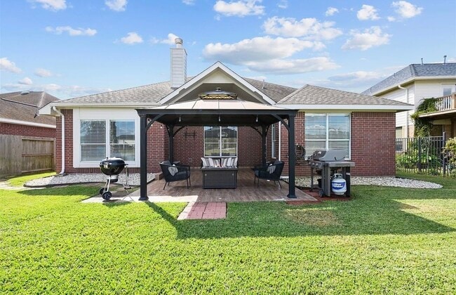 Building Photo - 814 N Elder Grove Dr