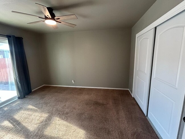 Building Photo - 196 Surf St