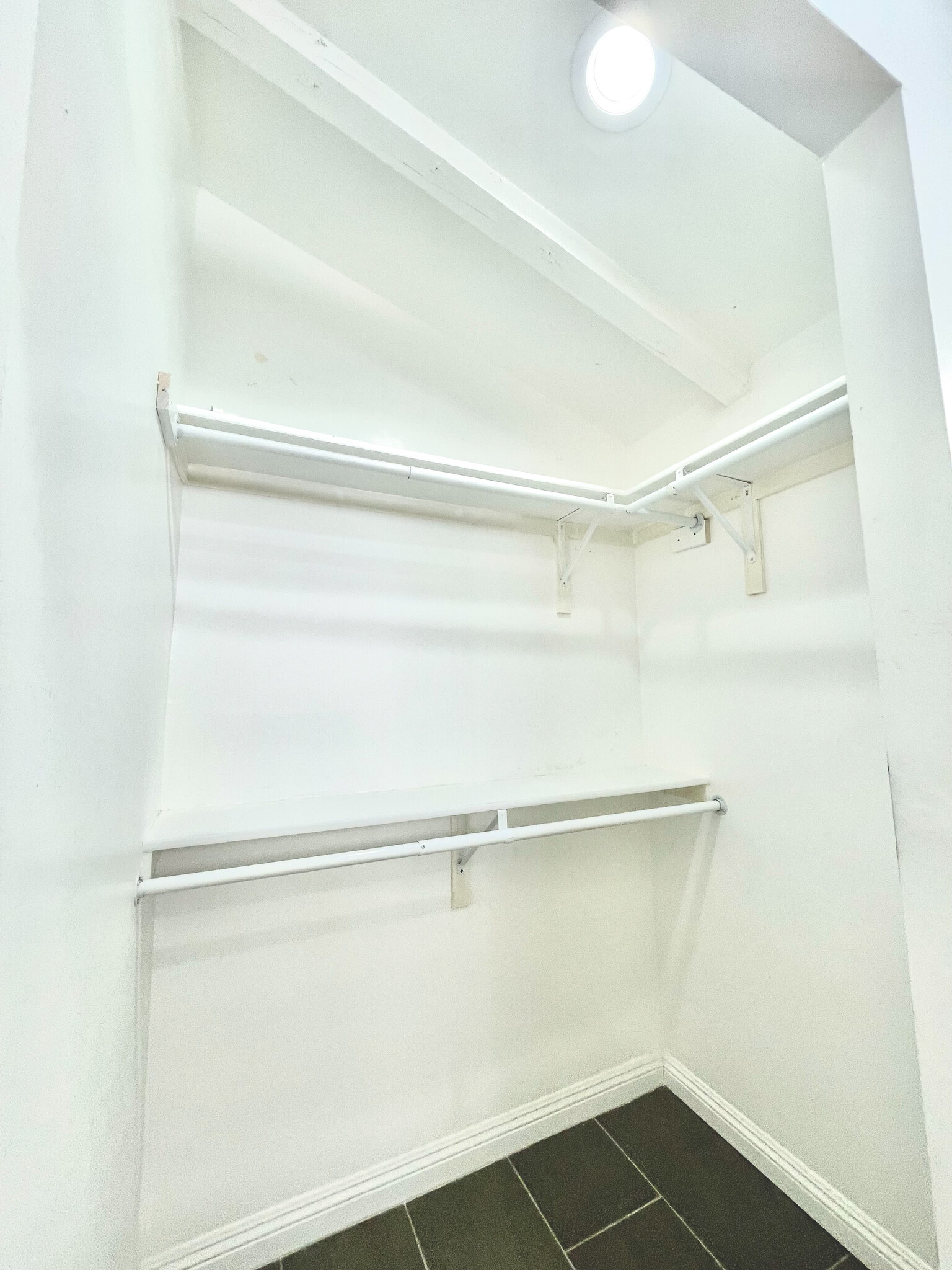 Closet - 4559 W 159th St