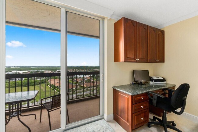 Building Photo - 3101 N Hwy A1A