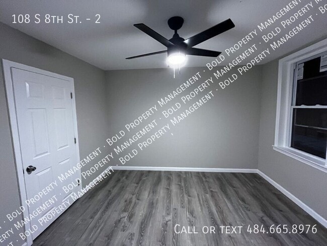 Building Photo - 108 S 8th St