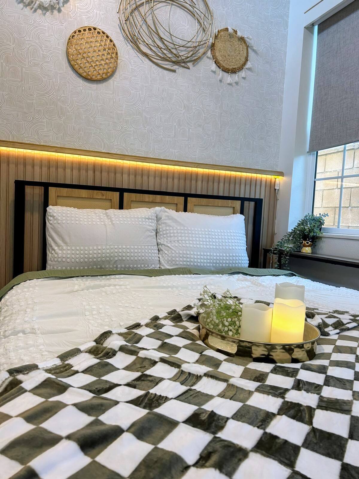 Building Photo - 4725 S Mae Way