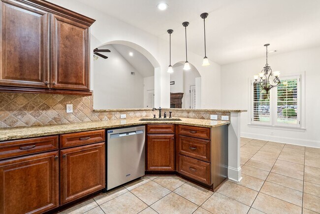 Building Photo - 1101 Blackman Cir