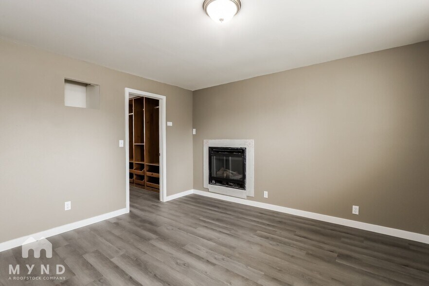 Building Photo - 3818 W Mansfield Cir