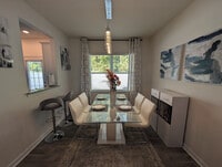 Building Photo - Room in Apartment on North Mills Rd