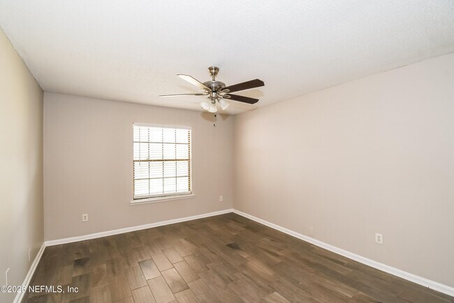 Building Photo - 12620 Dunraven Trail