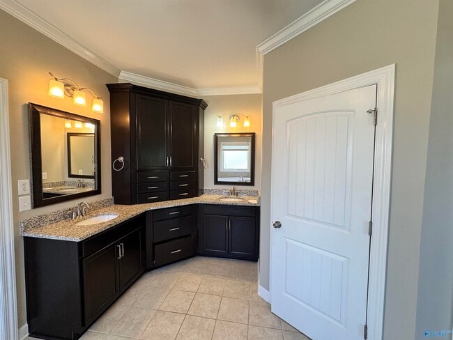 Building Photo - 155 Sougahatchee Dr