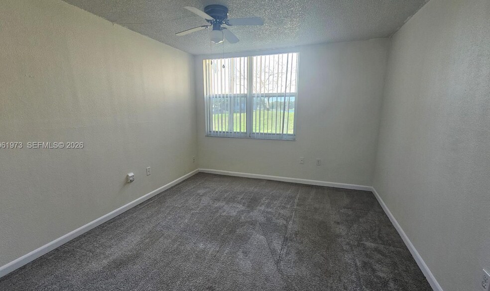 Building Photo - 9480 Tangerine Pl