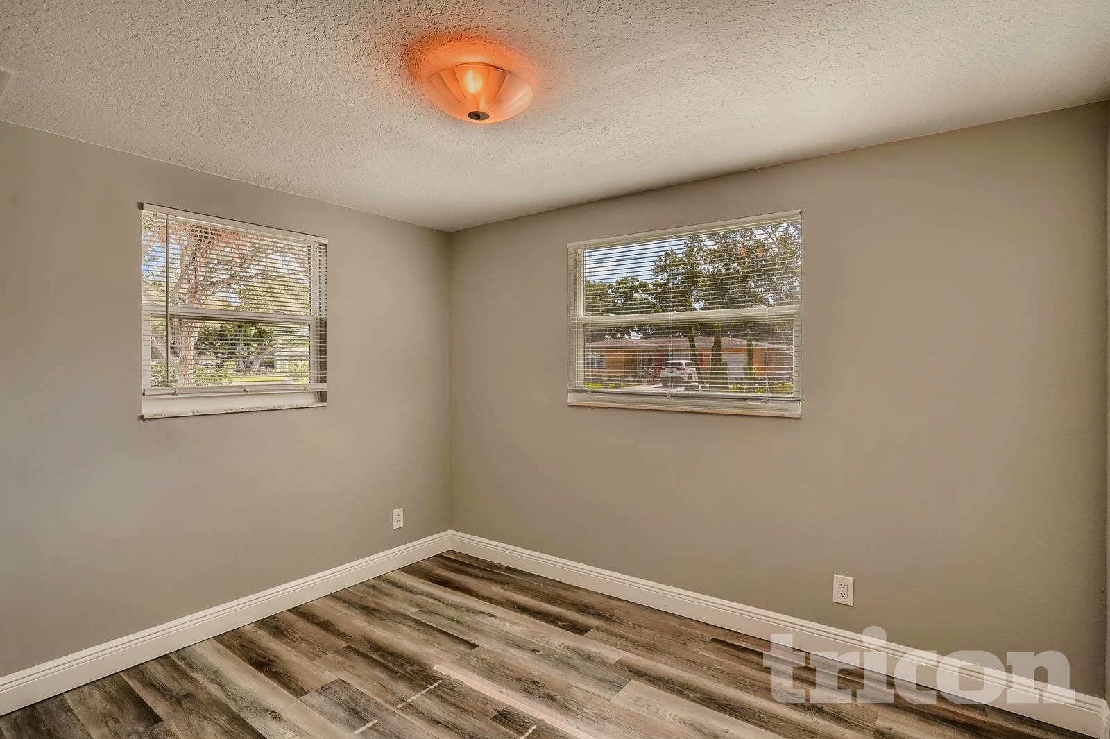 Building Photo - 5285 86th Ave