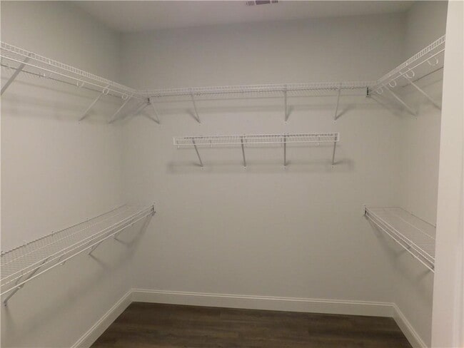 Building Photo - 310 Harmony Dr