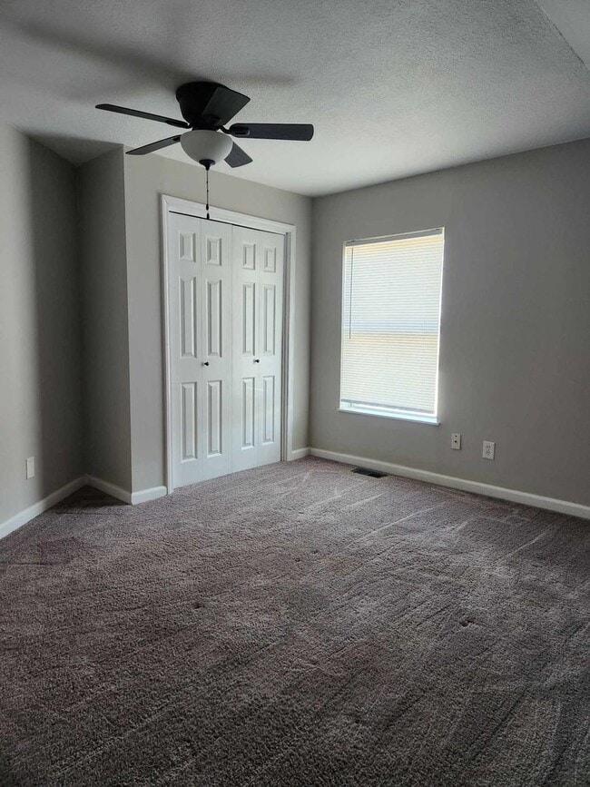 Building Photo - Charming Home in Cadillac Available May 2024