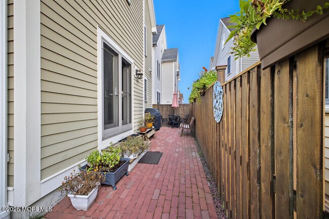 Building Photo - 84 Cookman Ave