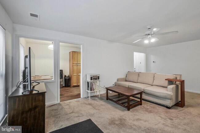 Building Photo - 9259 Cardinal Forest Ln