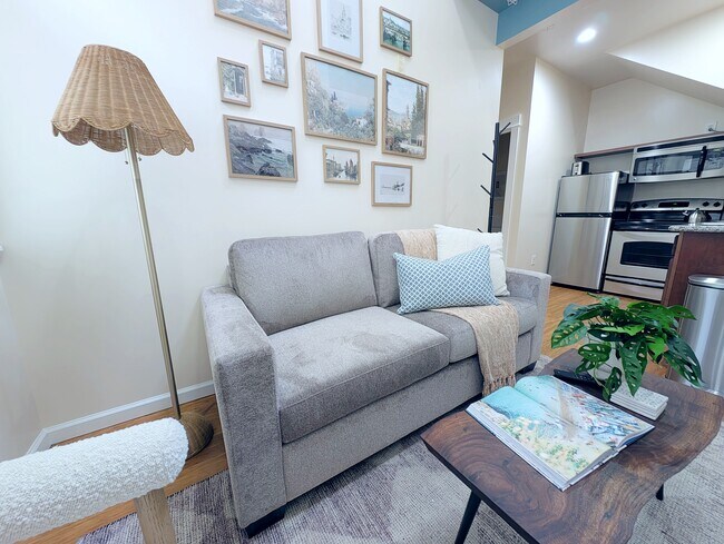 Building Photo - The Norm Appartments