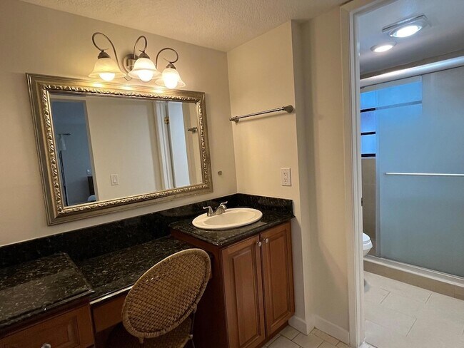 Building Photo - 9030 SW 125th Ave