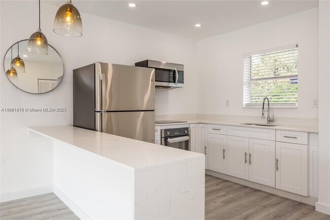 Building Photo - 7505 SW 82nd St