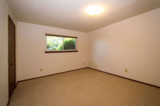 Building Photo - 2510MY