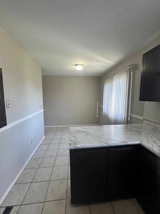 Building Photo - 2 Bedroom ranch with large backyard- Available now!