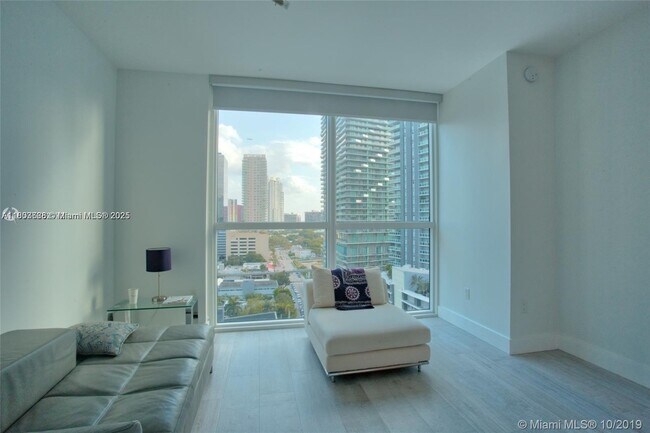 Building Photo - 1080 Brickell Ave