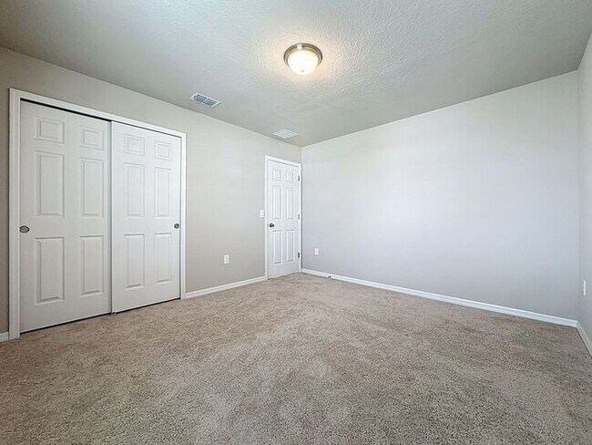 Building Photo - Wonderful like new and pet friendly home in Winter Haven