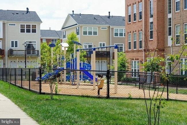 Building Photo - 19972 Abram Ter