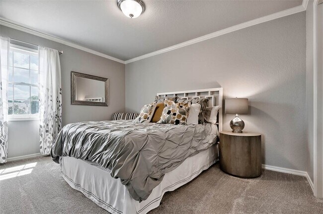 Building Photo - 7 S Prairie Dunes Dr