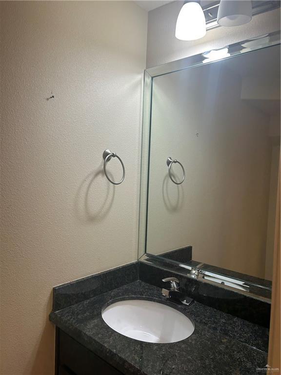 Building Photo - 14 W Daffodil Ave