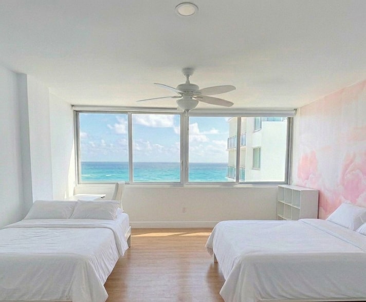 Building Photo - 7135 Collins Ave