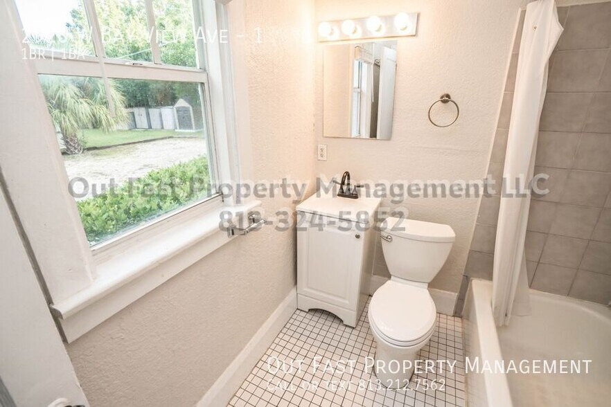 Building Photo - 2920 W Bay View Ave